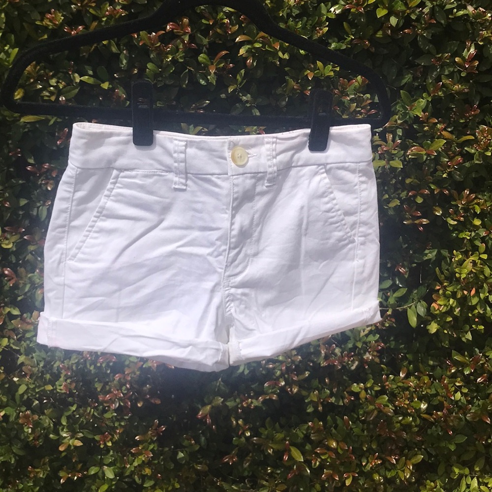 American Eagle white shorts